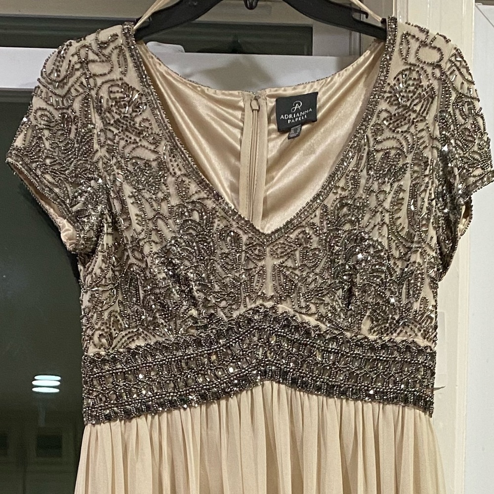 Adrianna Papell beaded top short sleeves V-neck long gown - Picture 6 of 10